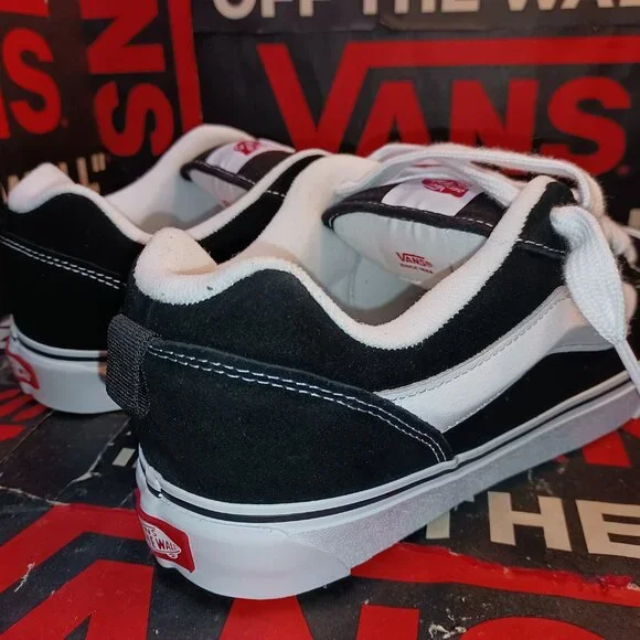 Vans Men's U.S.16 Knu Skool Skate Black/True White Classic VN0009QC6BT - Picture 2 of 12